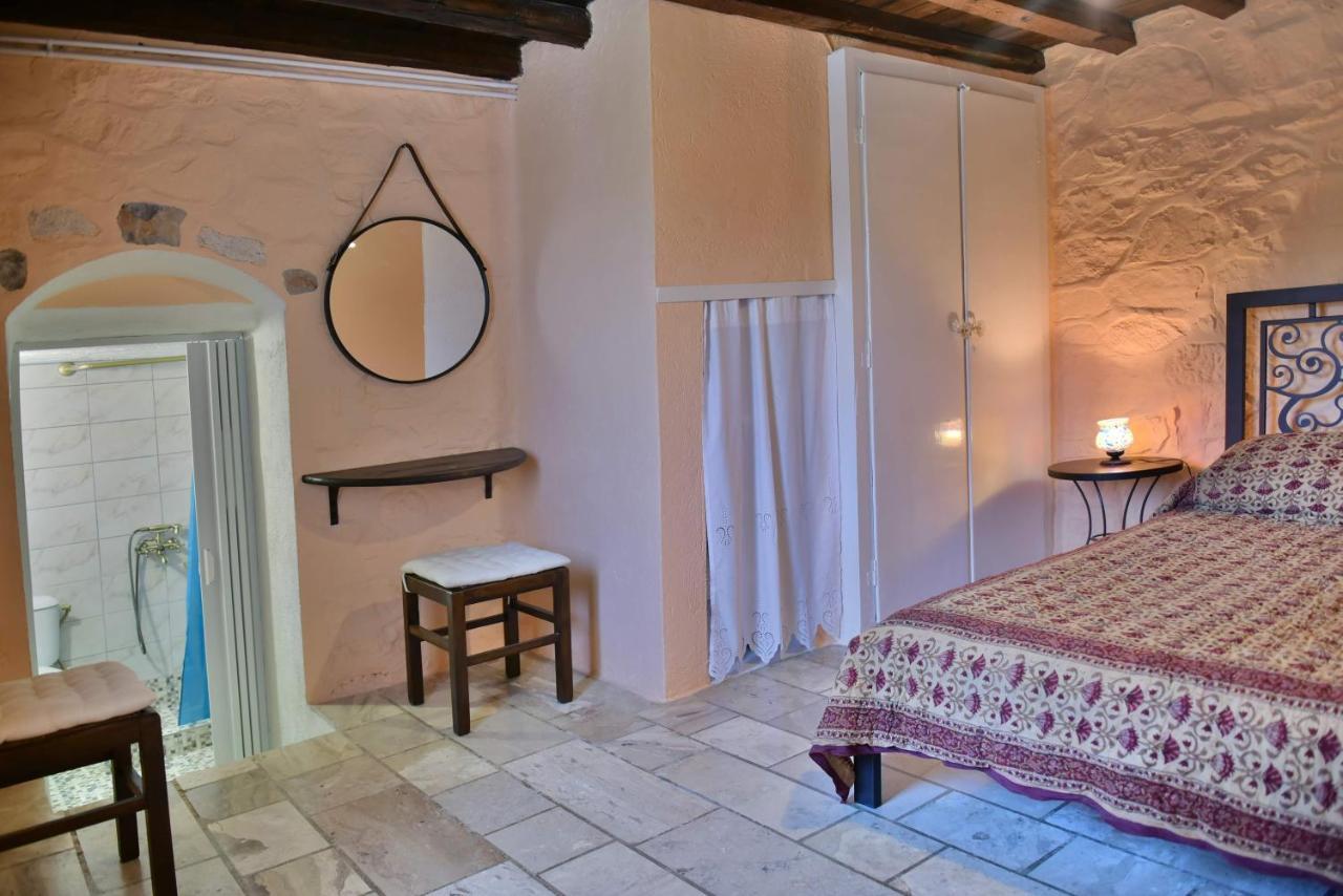 Arbeli House Villa Mandraki  Exteriör bild