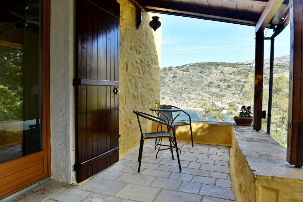 Arbeli House Villa Mandraki  Exteriör bild