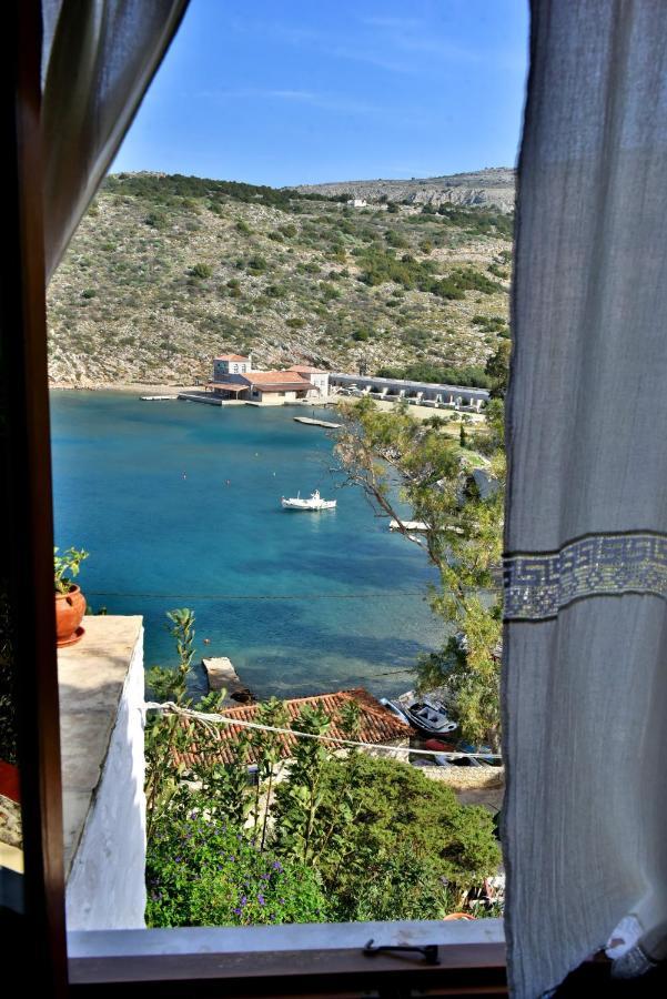 Arbeli House Villa Mandraki  Exteriör bild