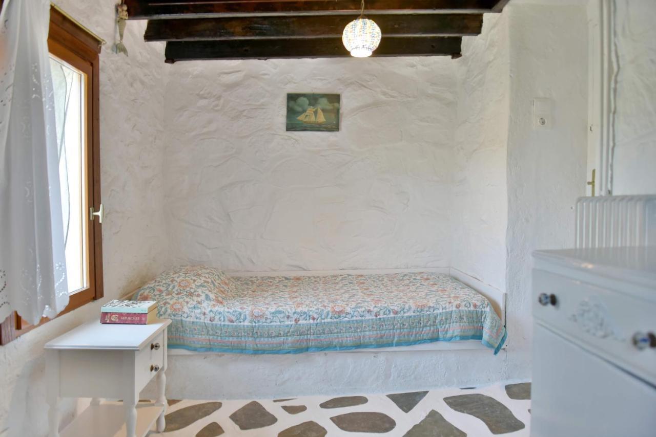 Arbeli House Villa Mandraki  Exteriör bild