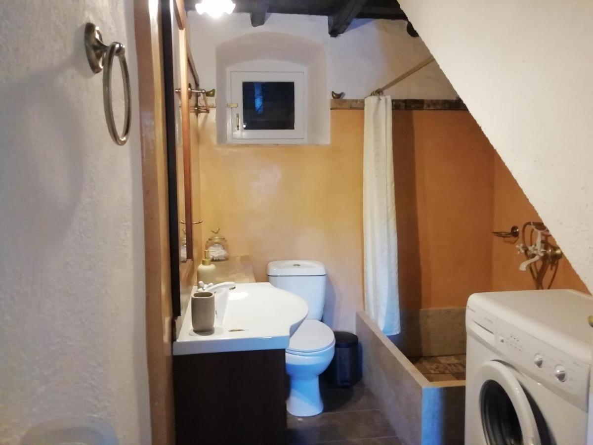 Arbeli House Villa Mandraki  Exteriör bild
